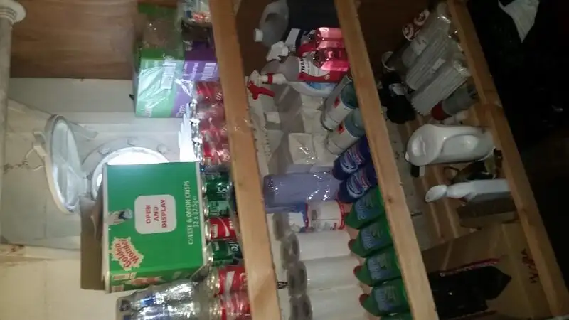 କ୍ରୁଜ୍ ଜାହାଜ ବିକ୍ରୟ ପାଇଁ