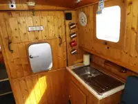 କାର୍ଯ୍ୟକାରୀ ନୌକା ବିକ୍ରୟ ପାଇଁ
