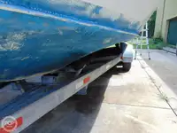 ପାଟ୍ରୋଲ୍ ନୌକା ବିକ୍ରୟ ପାଇଁ