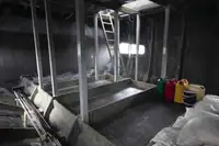 କ୍ରୁ ବୋଟ୍ ବିକ୍ରୟ ପାଇଁ