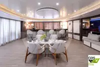 କ୍ରୁଜ୍ ଜାହାଜ ବିକ୍ରୟ ପାଇଁ