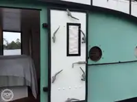 ଟୋବୋଟ୍ ବିକ୍ରୟ ପାଇଁ