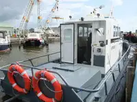 କ୍ରୁ ବୋଟ୍ ବିକ୍ରୟ ପାଇଁ