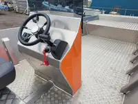 କାର୍ଯ୍ୟକାରୀ ନୌକା ବିକ୍ରୟ ପାଇଁ