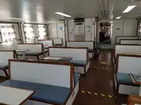 କ୍ରୁଜ୍ ଜାହାଜ ବିକ୍ରୟ ପାଇଁ