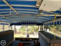 କ୍ରୁଜ୍ ଜାହାଜ ବିକ୍ରୟ ପାଇଁ