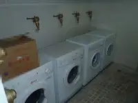 ଟୋବୋଟ୍ ବିକ୍ରୟ ପାଇଁ