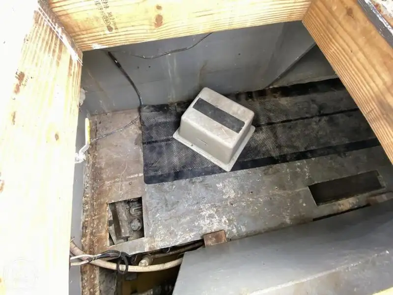 କ୍ରୁଜ୍ ଜାହାଜ ବିକ୍ରୟ ପାଇଁ