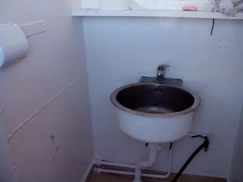 ଟୋବୋଟ୍ ବିକ୍ରୟ ପାଇଁ