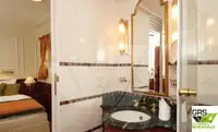କ୍ରୁଜ୍ ଜାହାଜ ବିକ୍ରୟ ପାଇଁ