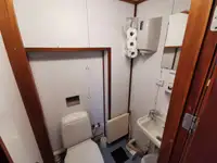 ରୋ-ରୋ ଜାହାଜ ବିକ୍ରୟ ପାଇଁ