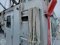 ଲାଇଫବୋଟ୍ ବିକ୍ରୟ ପାଇଁ