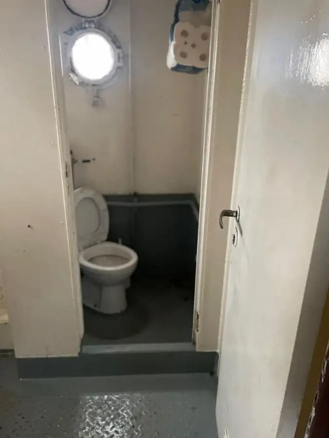 ଟୋବୋଟ୍ ବିକ୍ରୟ ପାଇଁ