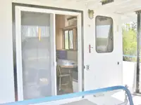 କ୍ରୁଜ୍ ଜାହାଜ ବିକ୍ରୟ ପାଇଁ