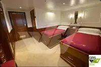 କ୍ରୁଜ୍ ଜାହାଜ ବିକ୍ରୟ ପାଇଁ