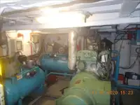 କ୍ରୁ ବୋଟ୍ ବିକ୍ରୟ ପାଇଁ