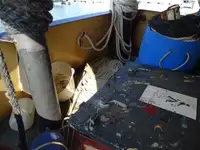 କାର୍ଯ୍ୟକାରୀ ନୌକା ବିକ୍ରୟ ପାଇଁ