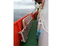 କ୍ରୁ ବୋଟ୍ ବିକ୍ରୟ ପାଇଁ