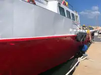 କଣ୍ଟେନର ଜାହାଜ ବିକ୍ରୟ ପାଇଁ