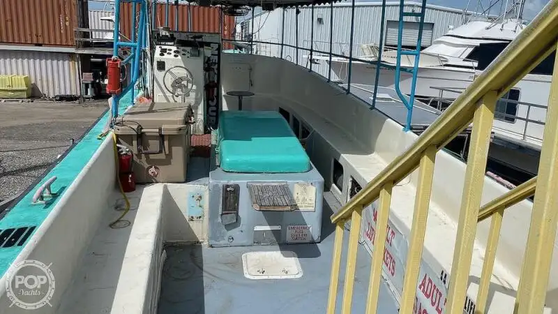 କ୍ରୁଜ୍ ଜାହାଜ ବିକ୍ରୟ ପାଇଁ