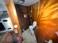 ଟୋବୋଟ୍ ବିକ୍ରୟ ପାଇଁ