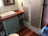 ଟୋବୋଟ୍ ବିକ୍ରୟ ପାଇଁ