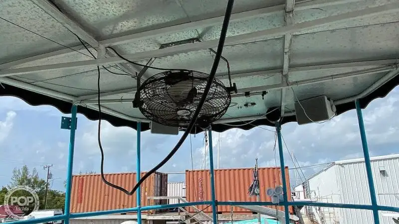 କ୍ରୁଜ୍ ଜାହାଜ ବିକ୍ରୟ ପାଇଁ