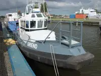 କ୍ରୁ ବୋଟ୍ ବିକ୍ରୟ ପାଇଁ