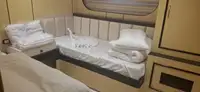 କ୍ରୁଜ୍ ଜାହାଜ ବିକ୍ରୟ ପାଇଁ