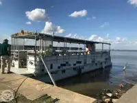 କ୍ରୁଜ୍ ଜାହାଜ ବିକ୍ରୟ ପାଇଁ