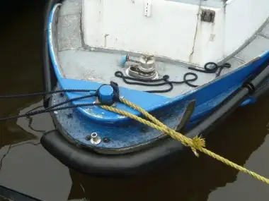 ପାଟ୍ରୋଲ୍ ନୌକା ବିକ୍ରୟ ପାଇଁ