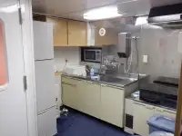 ପାଟ୍ରୋଲ୍ ନୌକା ବିକ୍ରୟ ପାଇଁ