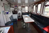 କ୍ରୁଜ୍ ଜାହାଜ ବିକ୍ରୟ ପାଇଁ