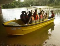 କାର୍ଯ୍ୟକାରୀ ନୌକା ବିକ୍ରୟ ପାଇଁ
