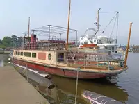 ଫେରୀ ଜାହାଜ ବିକ୍ରୟ ପାଇଁ