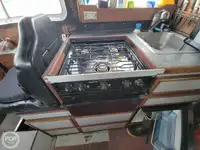 ଲାଇଫବୋଟ୍ ବିକ୍ରୟ ପାଇଁ