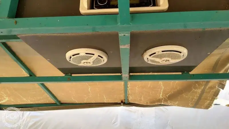 କଣ୍ଟେନର ଜାହାଜ ବିକ୍ରୟ ପାଇଁ