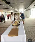 କ୍ରୁଜ୍ ଜାହାଜ ବିକ୍ରୟ ପାଇଁ