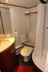 କ୍ରୁଜ୍ ଜାହାଜ ବିକ୍ରୟ ପାଇଁ