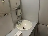 କ୍ରୁଜ୍ ଜାହାଜ ବିକ୍ରୟ ପାଇଁ