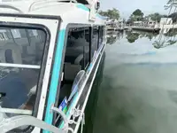 କ୍ରୁଜ୍ ଜାହାଜ ବିକ୍ରୟ ପାଇଁ