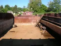 ବାର୍ଜ୍ ବିକ୍ରୟ ପାଇଁ