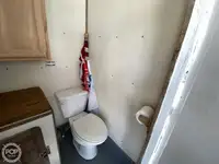 କ୍ରୁଜ୍ ଜାହାଜ ବିକ୍ରୟ ପାଇଁ