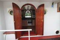କ୍ରୁଜ୍ ଜାହାଜ ବିକ୍ରୟ ପାଇଁ