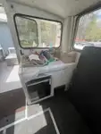 କାର୍ଯ୍ୟକାରୀ ନୌକା ବିକ୍ରୟ ପାଇଁ