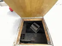 କ୍ରୁଜ୍ ଜାହାଜ ବିକ୍ରୟ ପାଇଁ