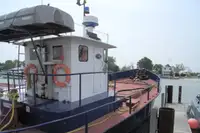 ତୈଳ/ରସାୟନିକ ଟ୍ୟାଙ୍କର ବିକ୍ରୟ ପାଇଁ