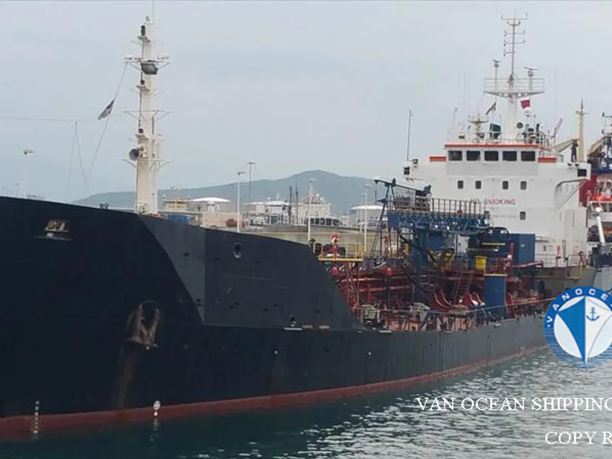 ତୈଳ/ରସାୟନିକ ଟ୍ୟାଙ୍କର ବିକ୍ରୟ ପାଇଁ