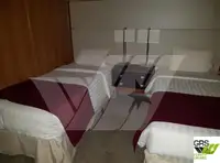 କ୍ରୁଜ୍ ଜାହାଜ ବିକ୍ରୟ ପାଇଁ
