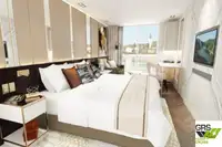 କ୍ରୁଜ୍ ଜାହାଜ ବିକ୍ରୟ ପାଇଁ